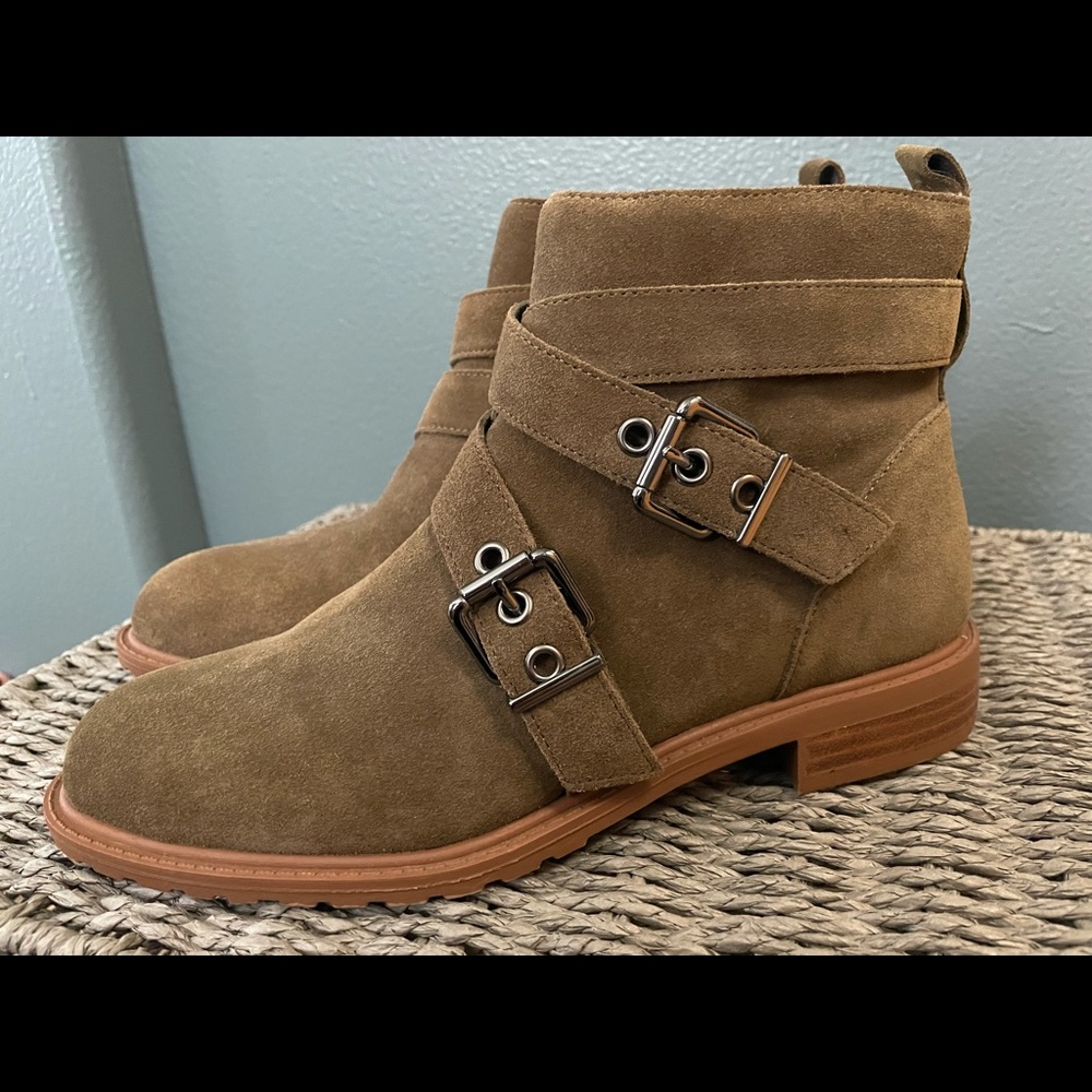 Bleecker and Bond Kelsey bootie